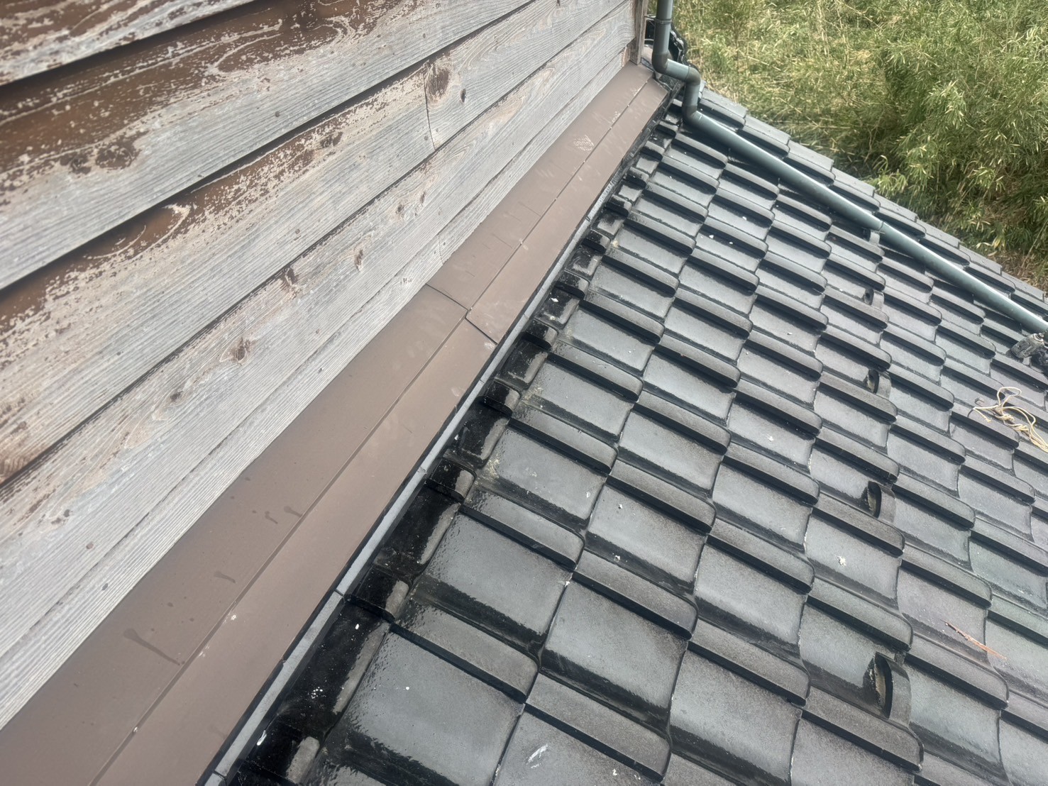 キリコ倉庫葺き止め積み直し工事